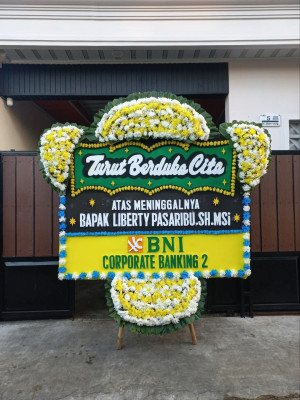 Papan Bunga Duka di Cilograng